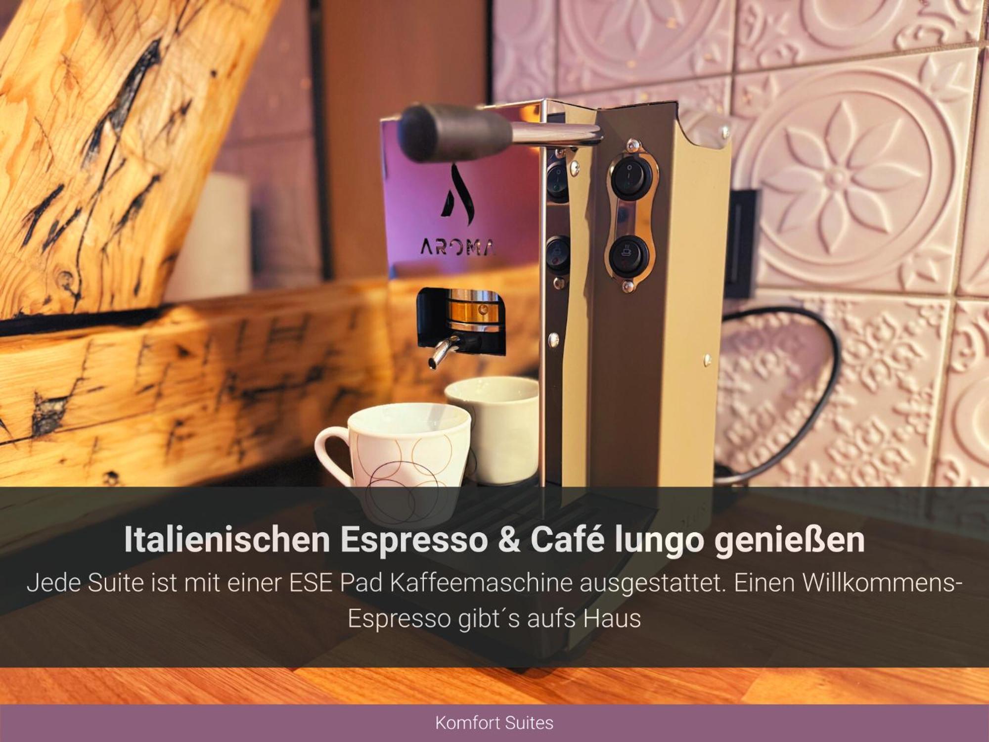 Trattoria & Apartments - Casa Da Enzo جوسلار الغرفة الصورة