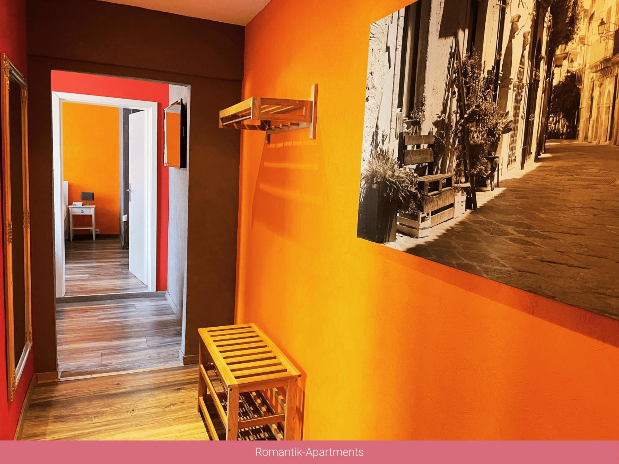 Trattoria & Apartments - Casa Da Enzo جوسلار الغرفة الصورة